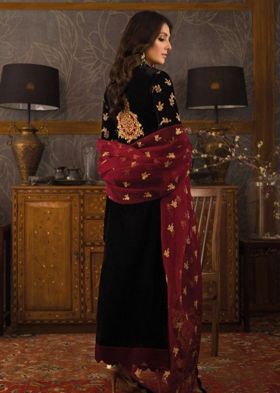 Luxury Grey Net Embroidered 3-Piece Suit with Silver Detailing & Magenta Dupatta